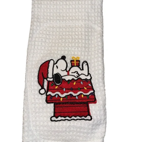 Peanuts Snoopy Holiday and Fall Kitchen Towels NWOT - Picture 3 of 4
